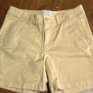 L.L. Bean Tan Classic chino short NWOT tan Size 8